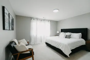 Spacious 3 BR House w/hot tub in SE Portland, Sleeps 8, near popular attractions - Image 4
