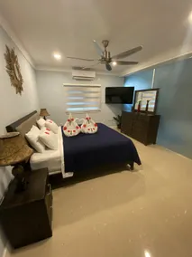 Entire Villa with Pool and Beach (Jav) - Image 2