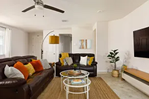 House 76 - Image 3