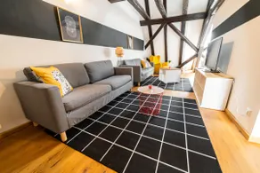 FullHouse - Halle - R17 - 111sqm Loft - 8 Beds for 10 guests - Image 2