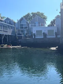 Deluxe oceanfront home sleeps 4 open concept - Image 2