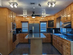 A Frame Cottage on 3 Acres at Beautiful Lake Texoma - Image 4