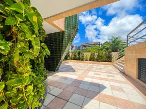 Apt 2/4 en-suites in Ponta Verde - Image 3