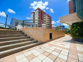 Apt 2/4 en-suites in Ponta Verde - Image 2