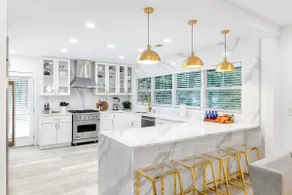 Luxurious House in Buckhead w/hot tub - Walk to Lenox - Image 4