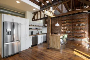 Beautifully Styled Loft in the heart of OTR - Image 2