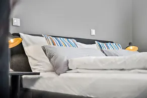 Luxomes: Stylish new studio | Netflix | Parkpl. - Image 3