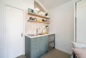 Le Petit Beit - Modern Studio in Rockridge - Image 3