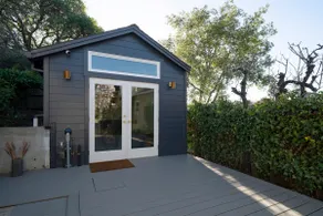 Le Petit Beit - Modern Studio in Rockridge - Image 2