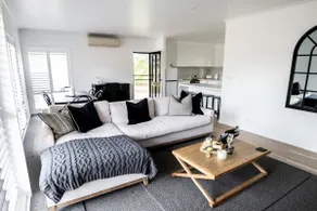 King Valley Winery & Vineyard Luxury Guest House - Image 5