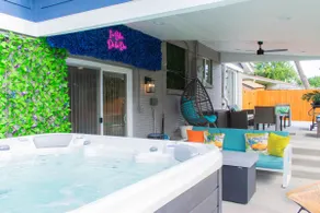 Blueberry house 3BR with private entrance & Hottub - Image 2