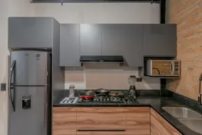 Luxurious Industrial Apartment #2 - Image 4