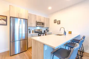 Modern 2BR in Golden w/ Stunning MTN Views! - Image 4