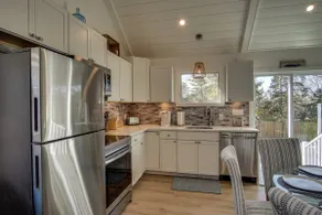 NEW Hampton's Dream Beach, Wineries, Dining - Image 5