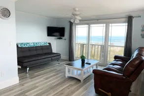 Ocean Edge - 2 Bedroom Oceanview Apartment - Image 4