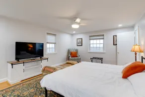 Spacious 4 Bd House close to Towson & Baltimore - Image 5