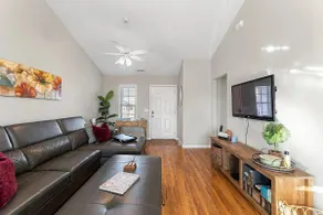 4 Bed Beach Getaway! Fenced Yard + Garage Parking - Image 2