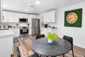 Cozy 3BR Stadium Oasis! Pool + Hot Tub + Fire Pit - Image 4