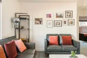 Cozy 3 Bed/2 Bath New Home Near L.A. Beaches - Image 4
