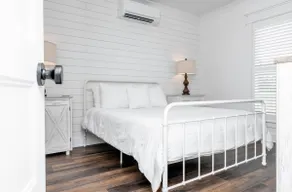 The Overnight Suite - Image 4