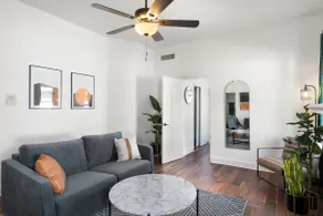 Modern Apartment in the Heart of Phoenix (4) - Image 4