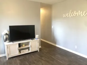 3 bdrm w basketball court & fire pit Travel worker - Image 4