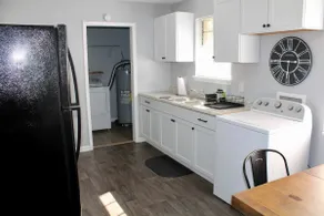3 bdrm w basketball court & fire pit Travel worker - Image 5