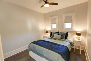 Modern, pet-friendly. In between Uptown/SouthEnd - Image 3