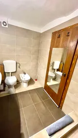 UltraCentral Apartment - Image 4