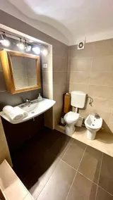 UltraCentral Apartment - Image 3