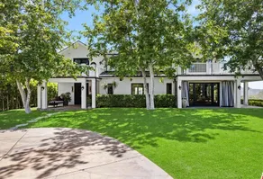 Malibu Villa with a View - Image 2