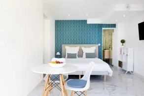 Comfortable studio with parking, terrace - Image 2