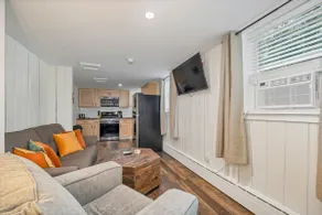 Riverstone Retreat: 1BR Apartment - Image 2