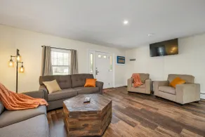 The Hearthstone Grand Residence | Elegant 2BR - Image 3