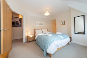 Pass the Keys 41C Bath Road Modern Renovated Peaceful House with Garden - Image 2