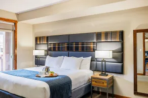 Stunning 1 Bedroom Condo | Heated Pool + Hot Tub - Image 4
