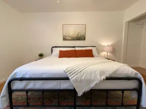 Radiant 1/1 Triplex by Downtown & Deep Ellum KING - Image 2
