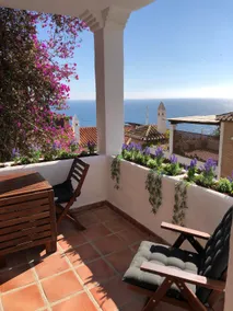 Charming idyllic sea view house - Image 5