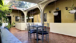 Spacious Haven: Your Open-Concept Retreat - Image 2