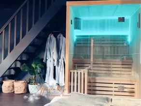 Sauna, Jacuzzi, Romantic Room - Image 3