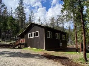 Trailhead Cabin - Image 3