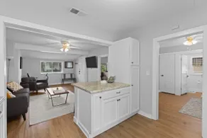 brick street house - Image 5