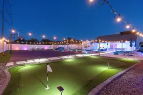 Modern 4bd w/ Basketball court, Hottub,Pool,Arcade - Image 3