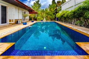 [Highly recommended] Cozy Thai-style small villa with private pool, convenient transportation and amenities, 700m walk to the beach - Image 3