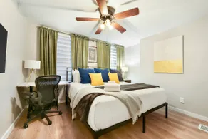 Off-Street Parking, 3BR incl King Bed, Prime Area! - Image 3