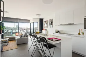 A-location apartment with frontal Scheldezicht - Image 5