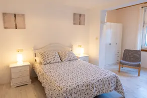 Delux apartment with ocean views! - Image 2