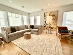 Walk to the Village! Charming modern beachhouse - Image 2