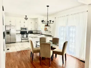 Spacious home minutes from downtown Nashville - Image 3