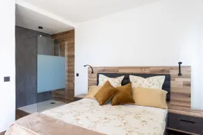 Spectacular 3-BRs Penthouse with sea view - Image 4